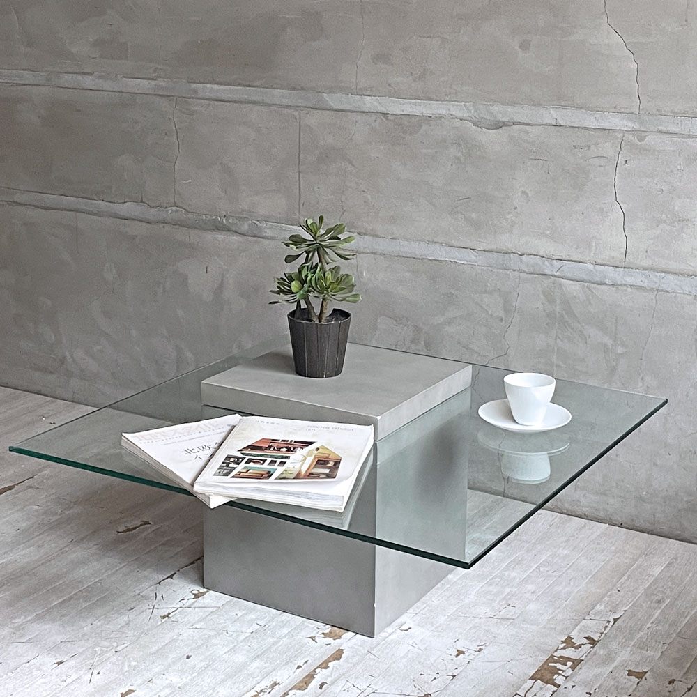 モーダエンカーサ moda en casa フライングテーブル FLYING TABLE コンクリートベース ガラス ローテーブル 定価 ￥75,900- ♪
