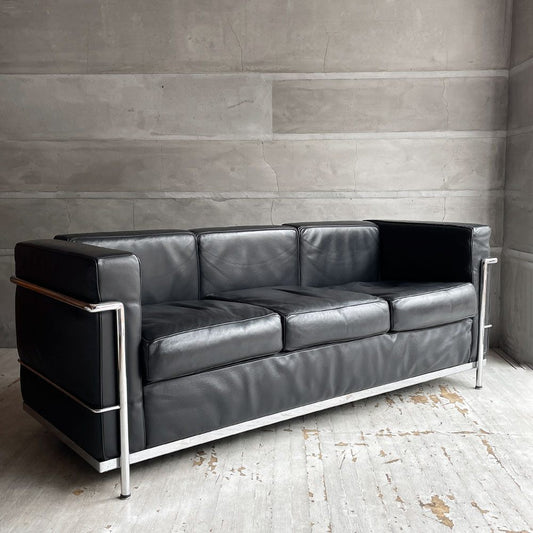 ル・コルビュジェ LE CORBUSIER LC2 ソファ 3シーター ソファ リプロダクト品 本革 モダンデザイン IDC大塚取扱い 名作 現状品 ♪