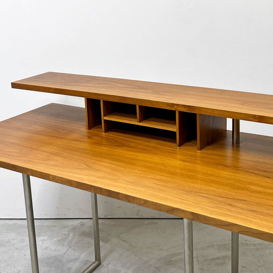 ザ・コンランショップ THE CONRAN SHOP アイリーンデスク EILEEN ウォールナット材 収納棚付 スチール脚 モダンデザイン ●