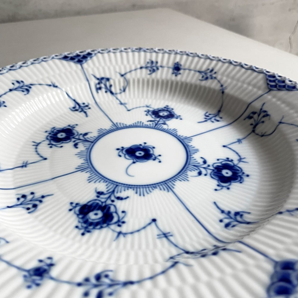 ロイヤルコペンハーゲン ROYAL COPENHAGEN ブルーフルーテッド ハーフレース ディーププレート 25.5cm 深皿 丸皿 陶器 北欧食器 廃番 美品 D ♪