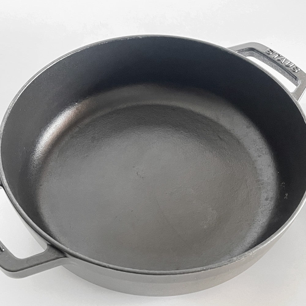 ストウブ STAUB ブレイザー ソテーパン 両手鍋 ホーロー鍋 ブラック 26cm 鋳物 鋳鉄 オーブン IH対応 フランス ■