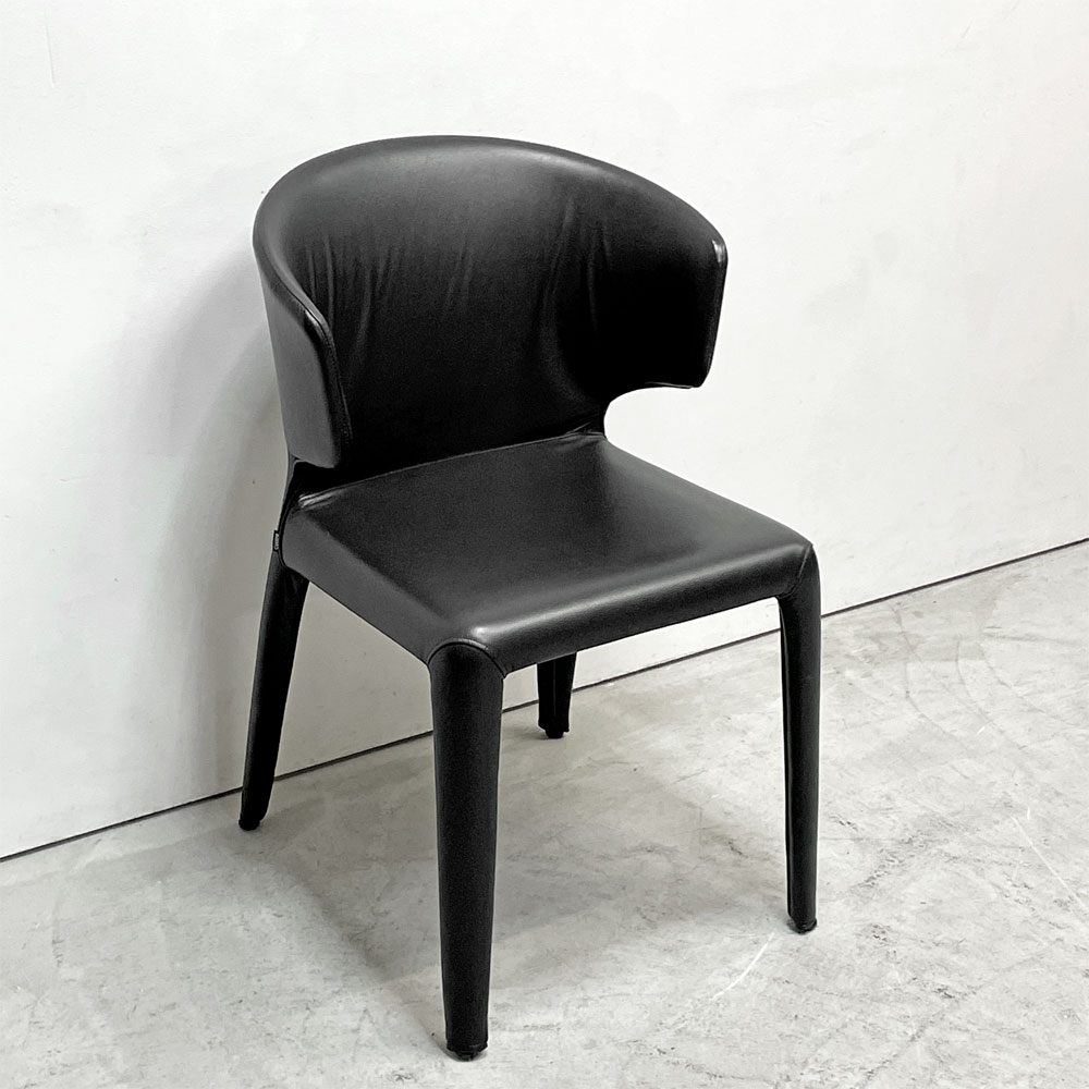 カッシーナ Cassina オラ 369 HOLA アームレスチェア ダイニングチェア 本革 ブラックレザー ハンス・ウェッツスタイン イタリア 定価￥418,000- C ●