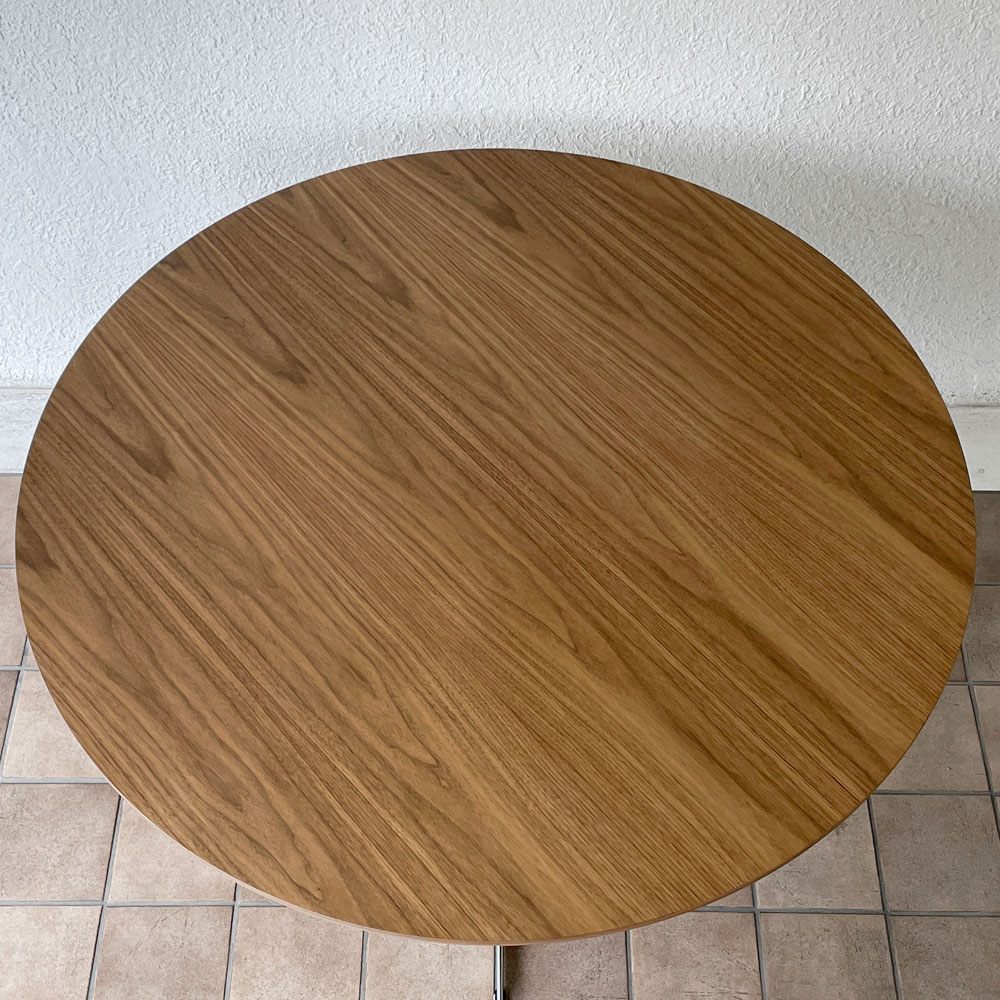 フリッツハンセン Fritz Hansen 円テーブル A825 ダイニングテーブル Φ120cm ウォールナット天板 アルネ・ヤコブセン 天板未使用品 2026年製 北欧家具 デンマーク 定価￥617,980- ◇