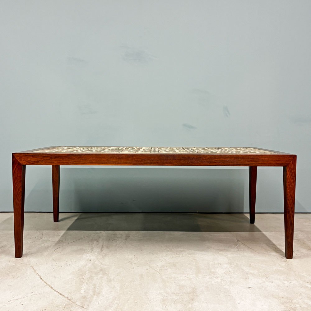 ハスレヴ Haslev Moblefabrik × ロイヤルコペンハーゲン Royal Copenhagen バッカ Baca タイルトップ コーヒーテーブル ローズウッド W132.5 Severin Hansen ◎