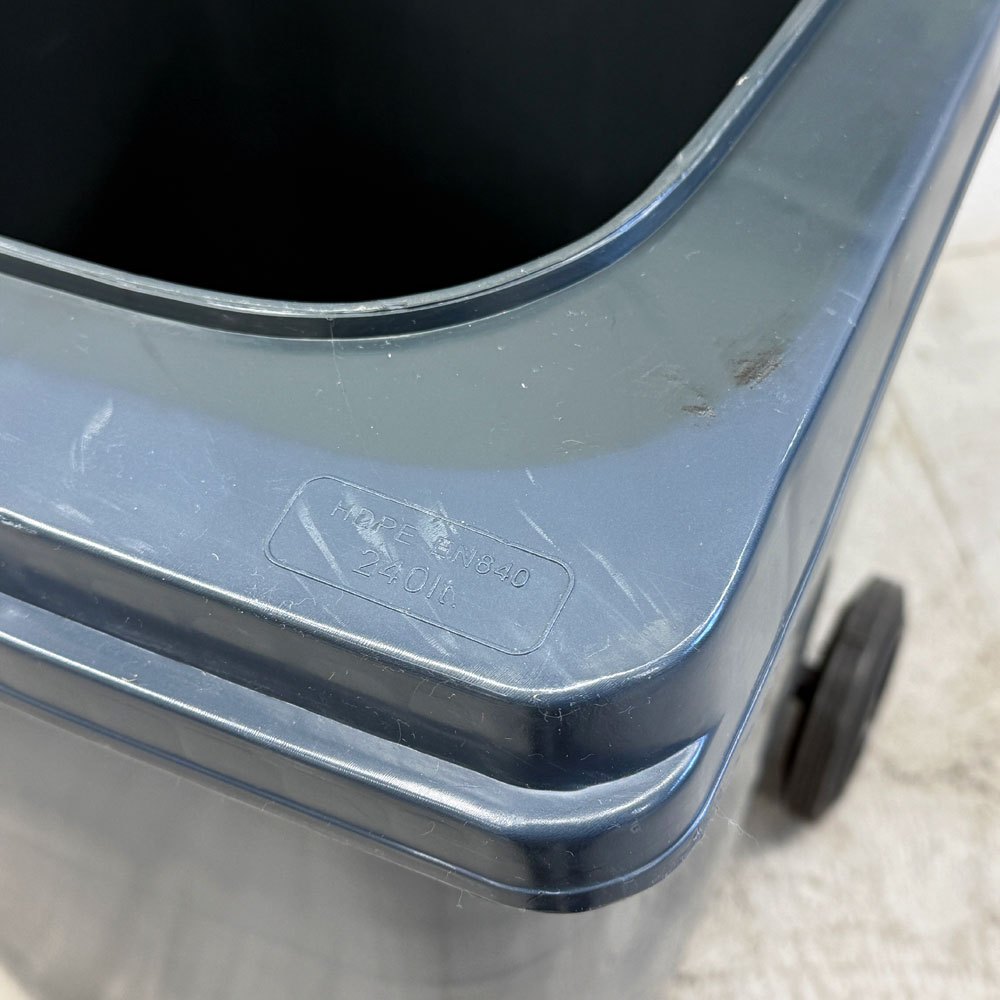 ダルトン DULTON プラスチック トラッシュカン 240L Model PT240 グレー ダストボックス ゴミ箱　参考価格約25,300円 〓