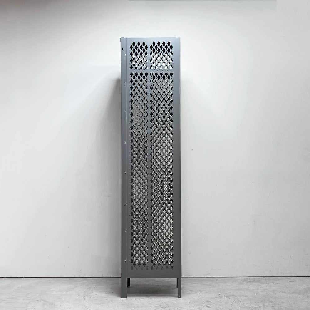 ULINE社 Ventilated Single Tier Lockers スチール製メッシュ ロッカー ティアロッカー 1人用 US ガレージ インダストリアルデザイン A ●