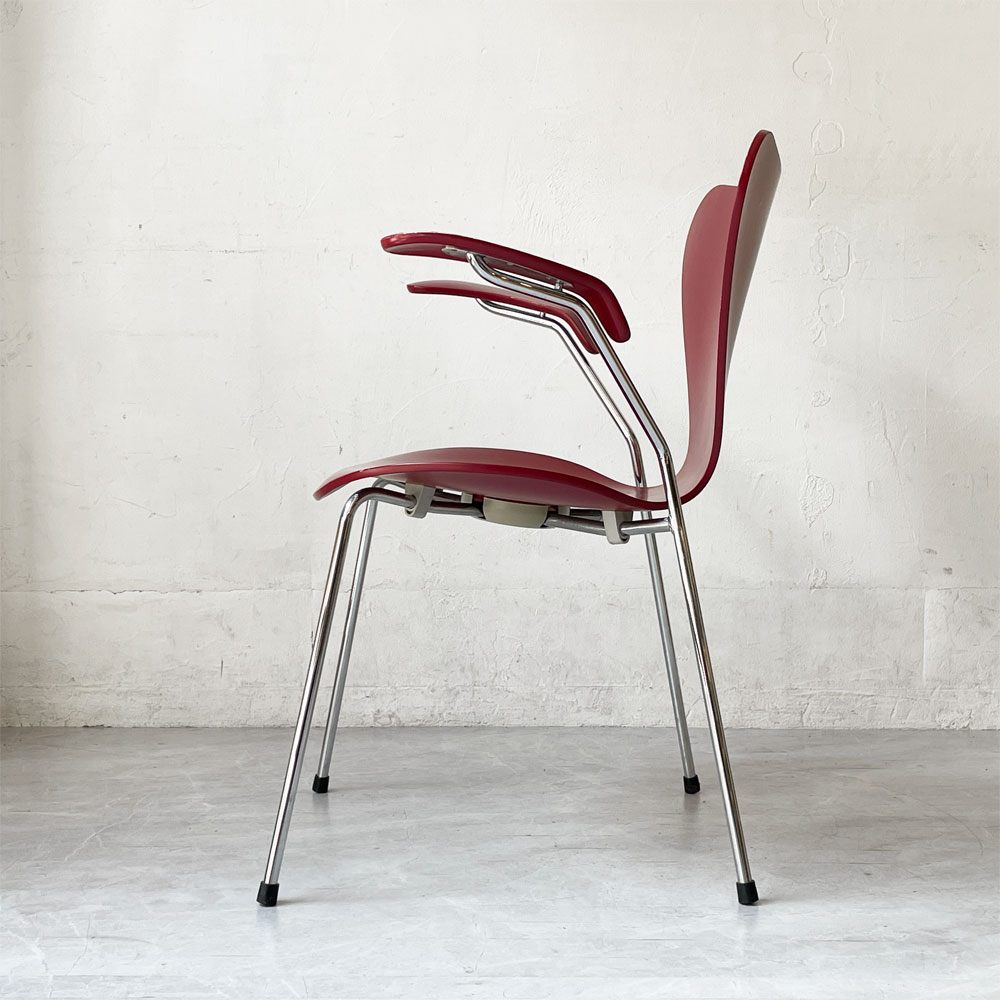 フリッツハンセン Fritz Hansen 3207 セブンチェア アームチェア ラッカー ベネチアンレッド アルネ ヤコブセン 北欧家具 ★