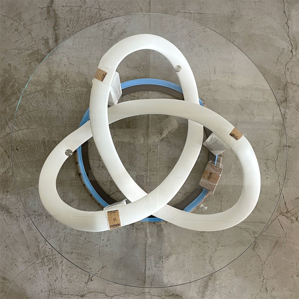 ポラダ porada インフィニティ― INFINITY リビングテーブル Φ120cm ガラス 丸天板 コーヒーテーブル ローテーブル 未使用 美品 ￥649,000～の品 イタリアモダン デザイナーズ家具 〓