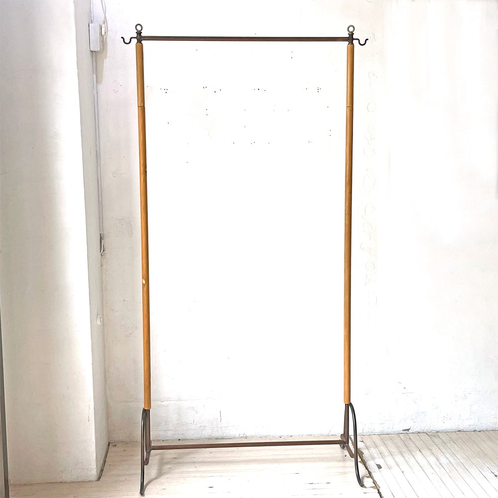 アンティークスタイル オリジナルデザイン アイアン ハンガーラック 高さ2段階 174ｃｍ-200ｃｍ 店舗什器 ディスプレイ ★