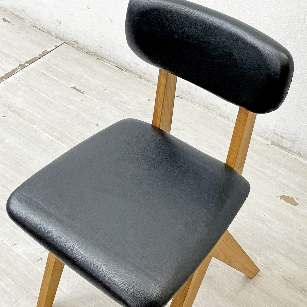 ドアーズリビングプロダクツ DOORS LIVING PRODUCTS ボシー BOTHY Mountain Leg Chair ダイニングチェア PVCレザー オーク無垢材 コンパスレッグ A ●