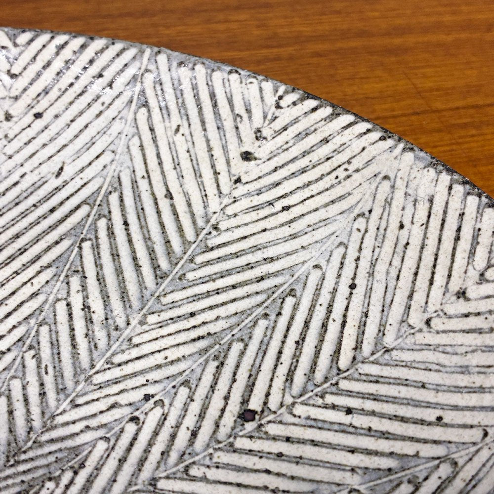 池田大介 ヘリンボーン 8寸皿 プレート ケーキ皿 Φ25.5cm 現代作家 三島手 陶器 大皿 丸皿 盛り皿 和食器 ◎