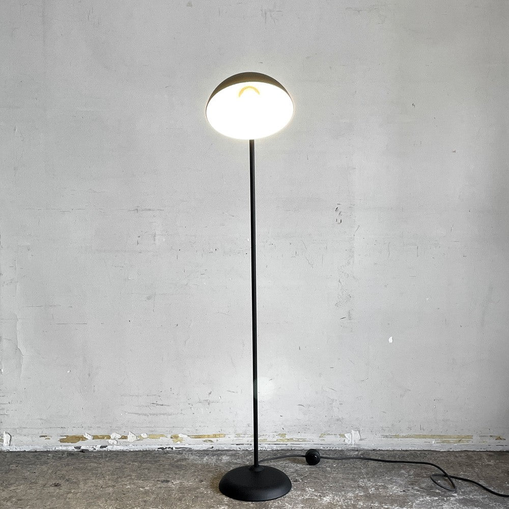 フリッツハンセン Fritz Hansen カイザーイデル KAISER IDELL フロアランプ 6556-F マットブラック スチール クリスチャン・デル 北欧 定価￥159,280- ■