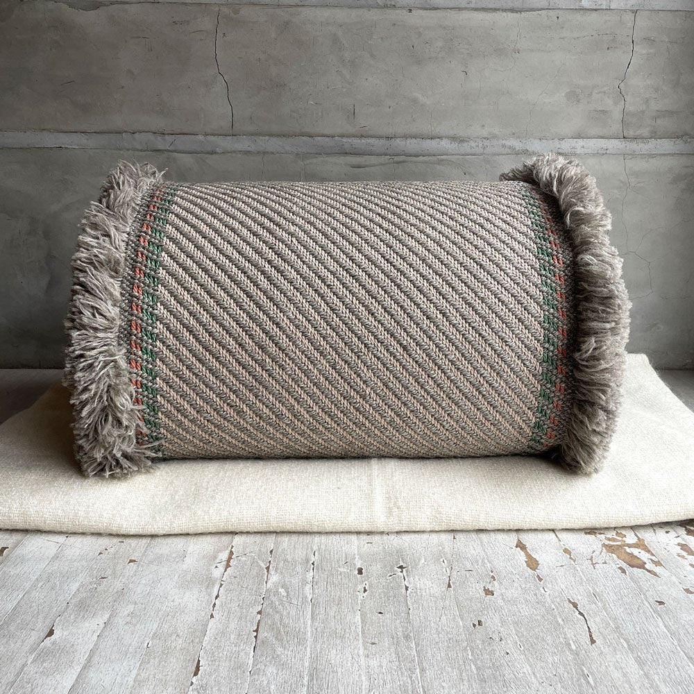 ガン GAN ガーデンレイヤーズ Garden Layers ビッグロール Big Roll クッション カバーリング スペイン パトリシア・ウルキオラ 定価￥176,000- ♪