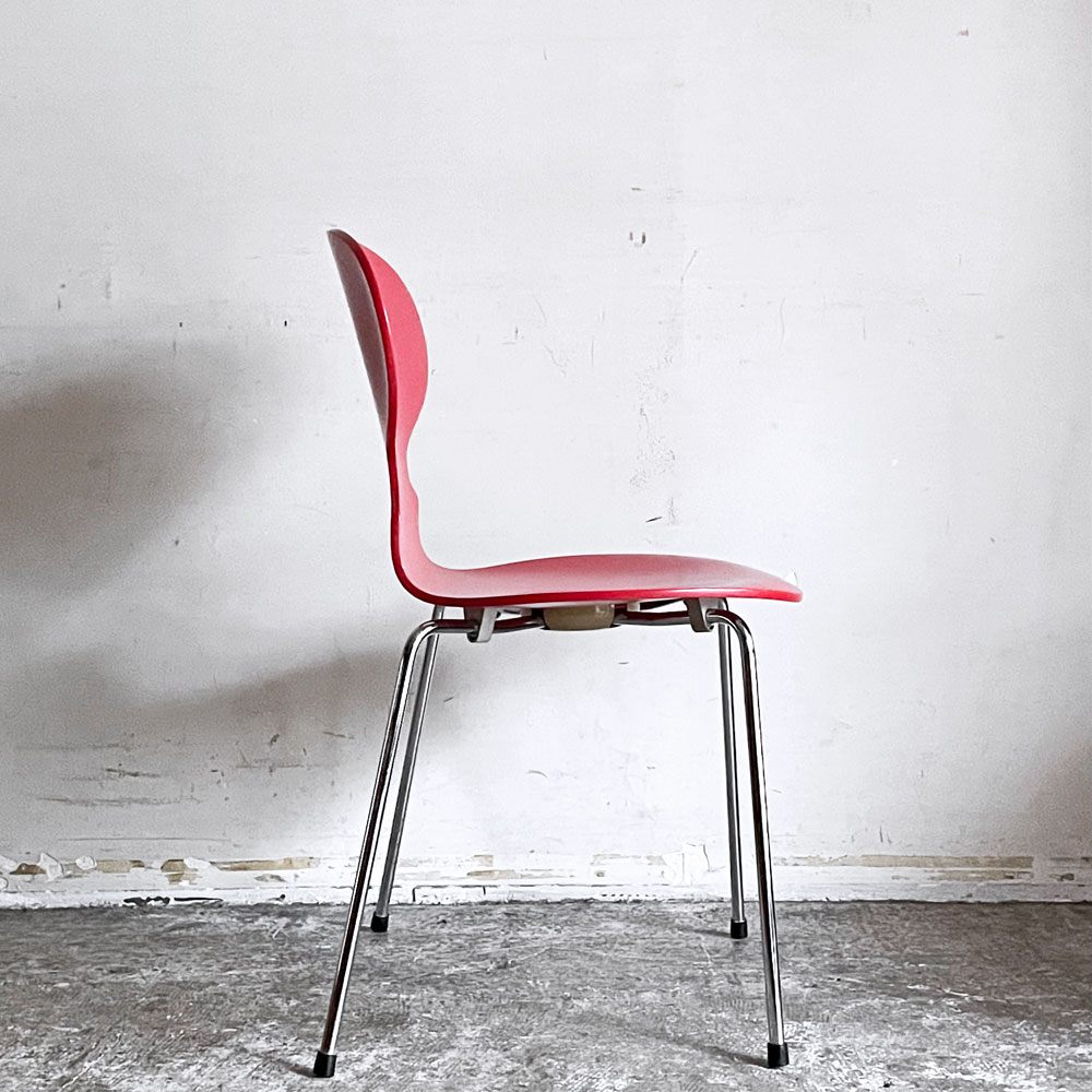 フリッツハンセン Fritz Hansen アントチェア ANT CHAIR ロッソ ラッカー仕上げ アルネ・ヤコブセン ブラック 1995年製 ロッソ 北欧 デンマーク 廃番カラー ■