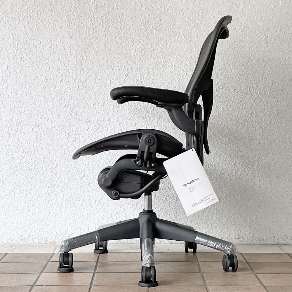 ハーマンミラー Herman Miller アーロンチェア クラシック Bサイズ ポスチャーフィット フル装備 グラファイトベース ヘッドレスト付き ◇