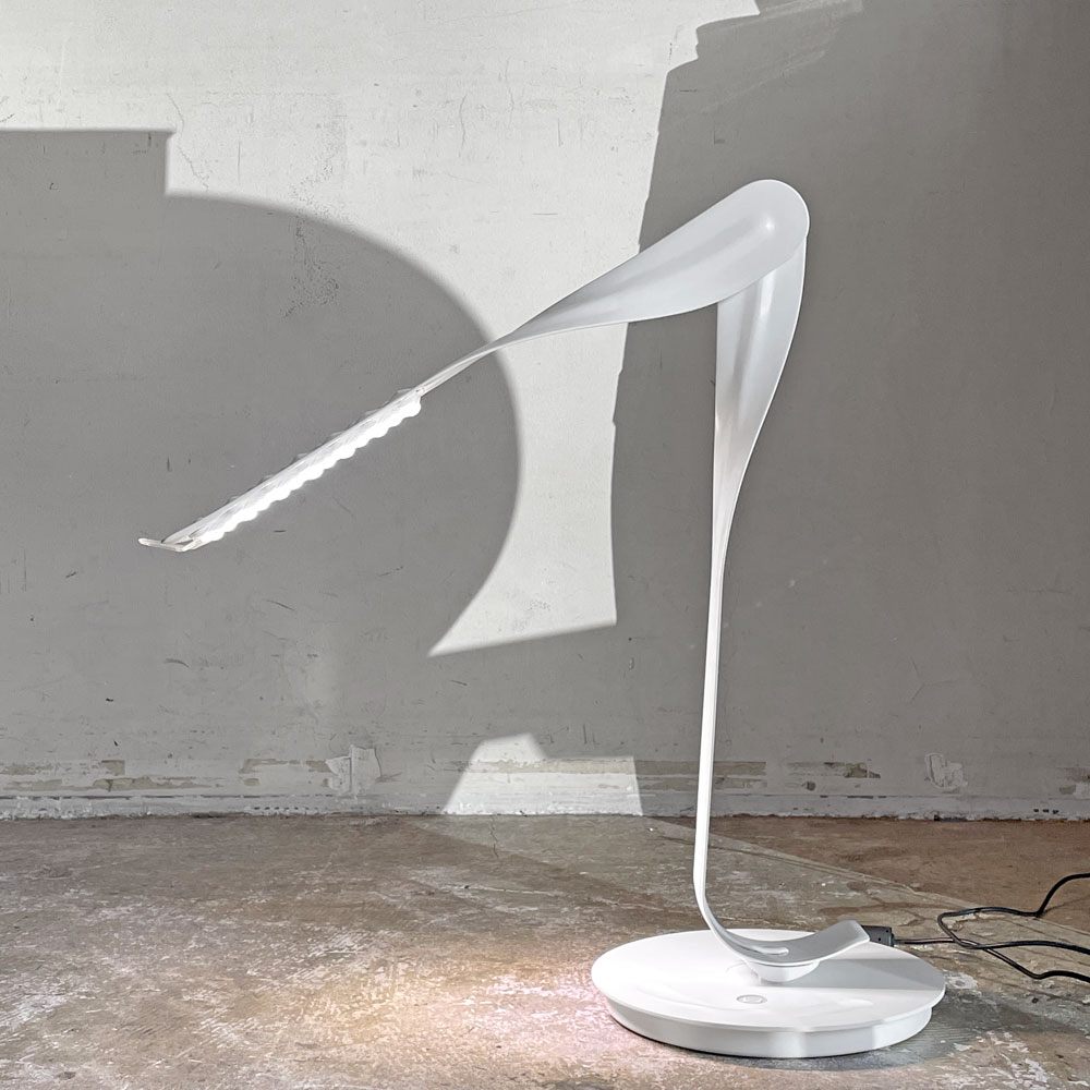 ハーマンミラー Herman Miller リーフライト Leaf light ホワイト テーブルライト パーソナルライト デスクライト 卓上照明 調光機能付き イヴ・ベアール ■