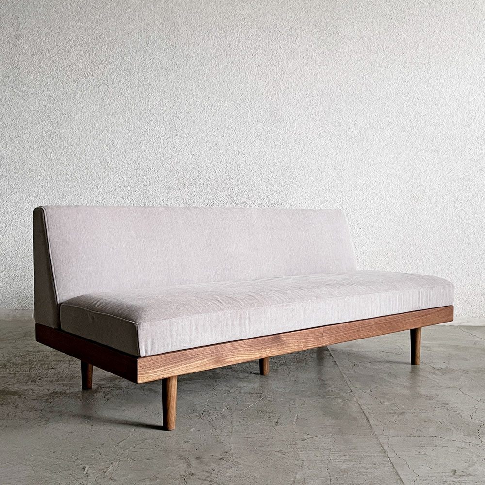 マスターウォール MASTERWAL チルソファ CHILL SOFA 2Pソファ アームレス ファブリック ウォールナット無垢材 展示品 定価￥220,000- 〓