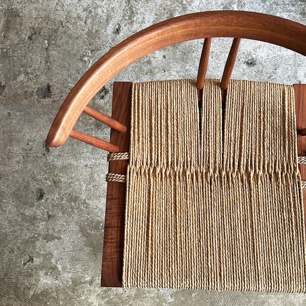 桜製作所 グラスシートチェア GRASS SEATED CHAIR アームチェア ウォールナット無垢材 い草 ジョージ・ナカシマ George Nakashima 焼印有 ■