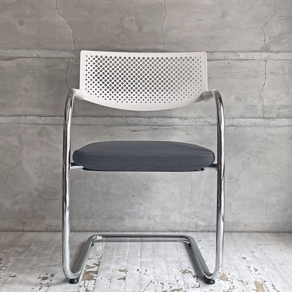 ヴィトラ vitra ビザビ2 Visavis2 アームチェア デスクチェア ホワイト/グレー カンティレバー スタッキング可能 アントニオ・チッテリオ D ♪