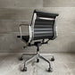 ハーマンミラー Herman Miller イームズアルミナムグループ マネジメントチェア アルミバフベース ガス圧昇降 5本脚キャスター 本革 レザー ブラック ♪