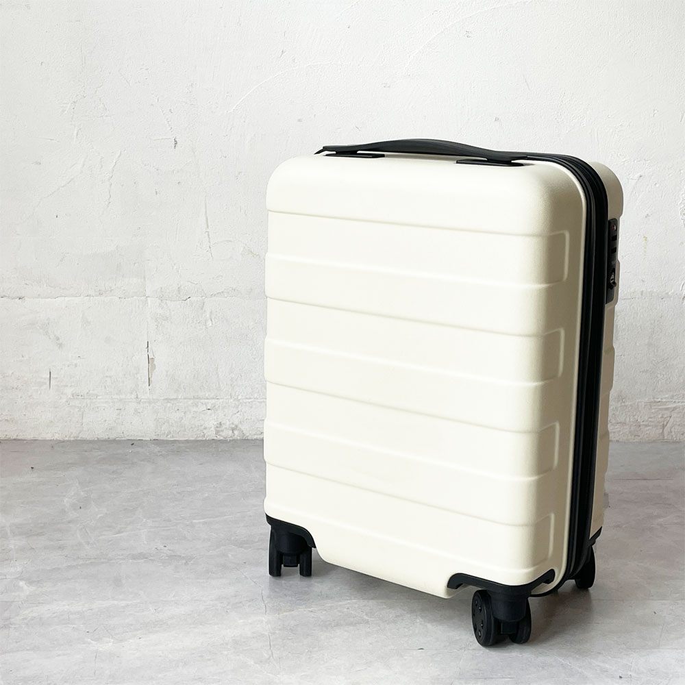 無印良品 MUJI ハードキャリーケース 20L ホワイト キャスターロック 機内持込可 鍵欠損 シンプルデザイン★
