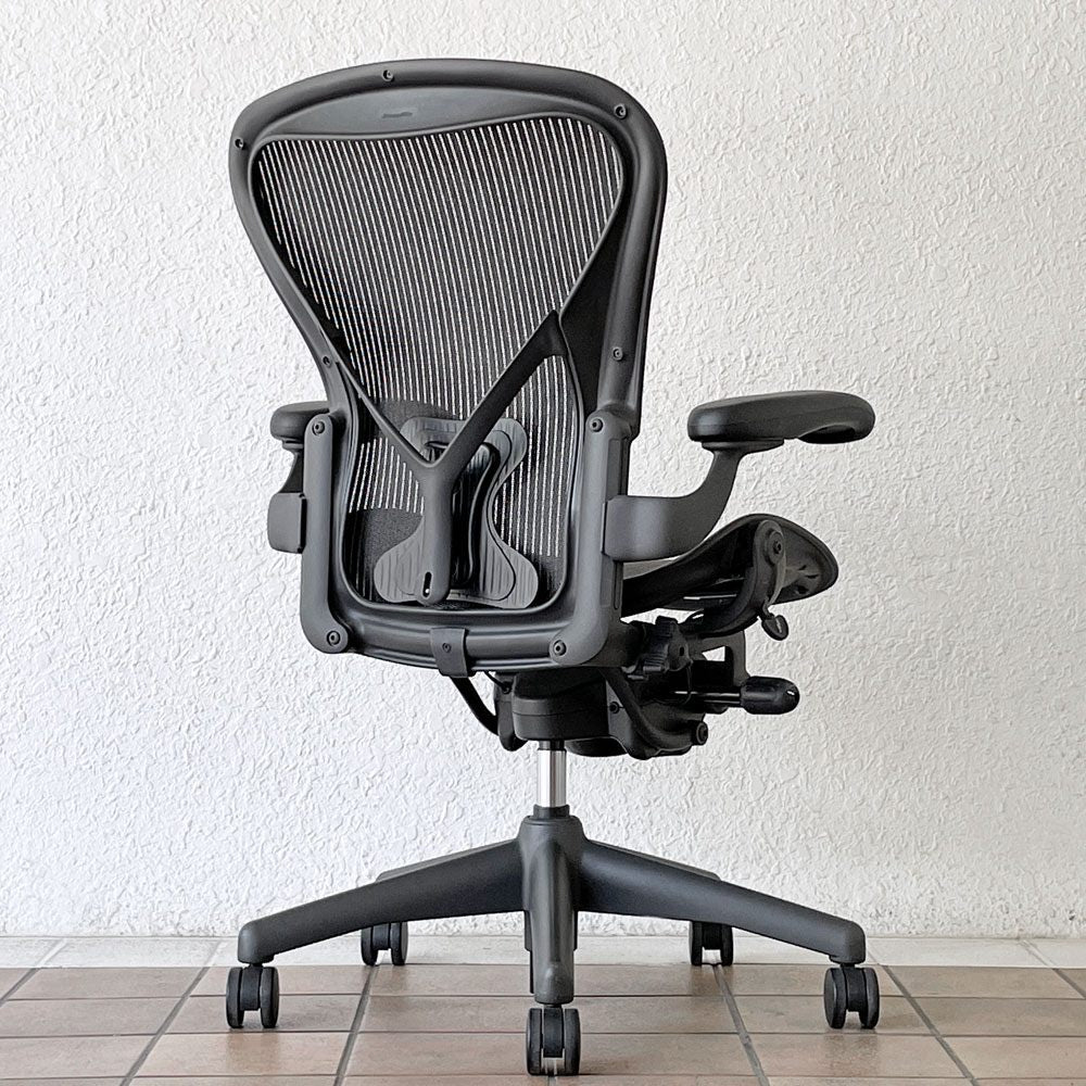 ハーマンミラー Herman Miller アーロンチェア スタンダード Bサイズ ポスチャーフィット グラファイトベース デスクチェア ビル・スタンフ＆ドン・チャドウィック ◇
