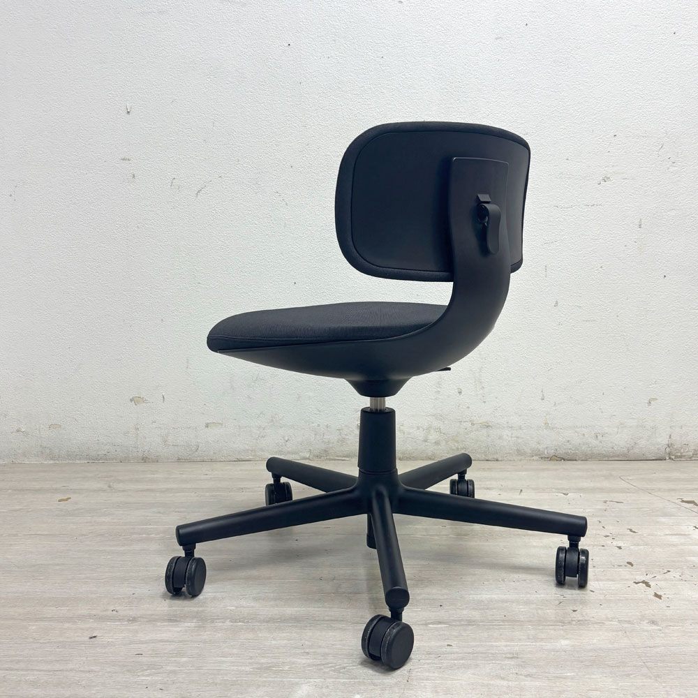 ヴィトラ vitra ルーキー Rookie デスクチェア キャスターチェア コンスタンチン・グルチッチ ブラック系 ファブリック 定価￥78,100- B ●