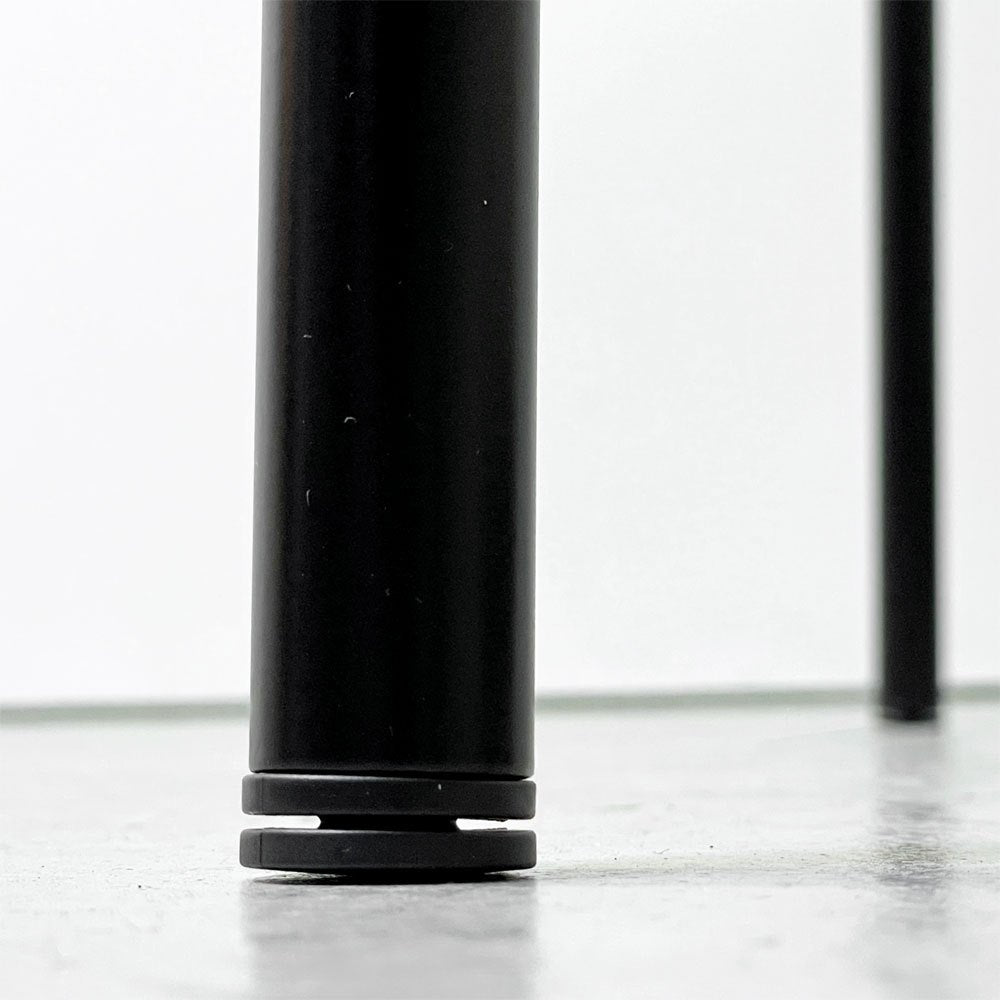 エンゲルブレヒト Engelbrechts ケヴィ KEVI 2010 ダイニングテーブル オーク材 プライウッド カフェテーブル 70cm 3本脚 ヨルゲン・ラスムッセン デンマーク 未使用品 A ●