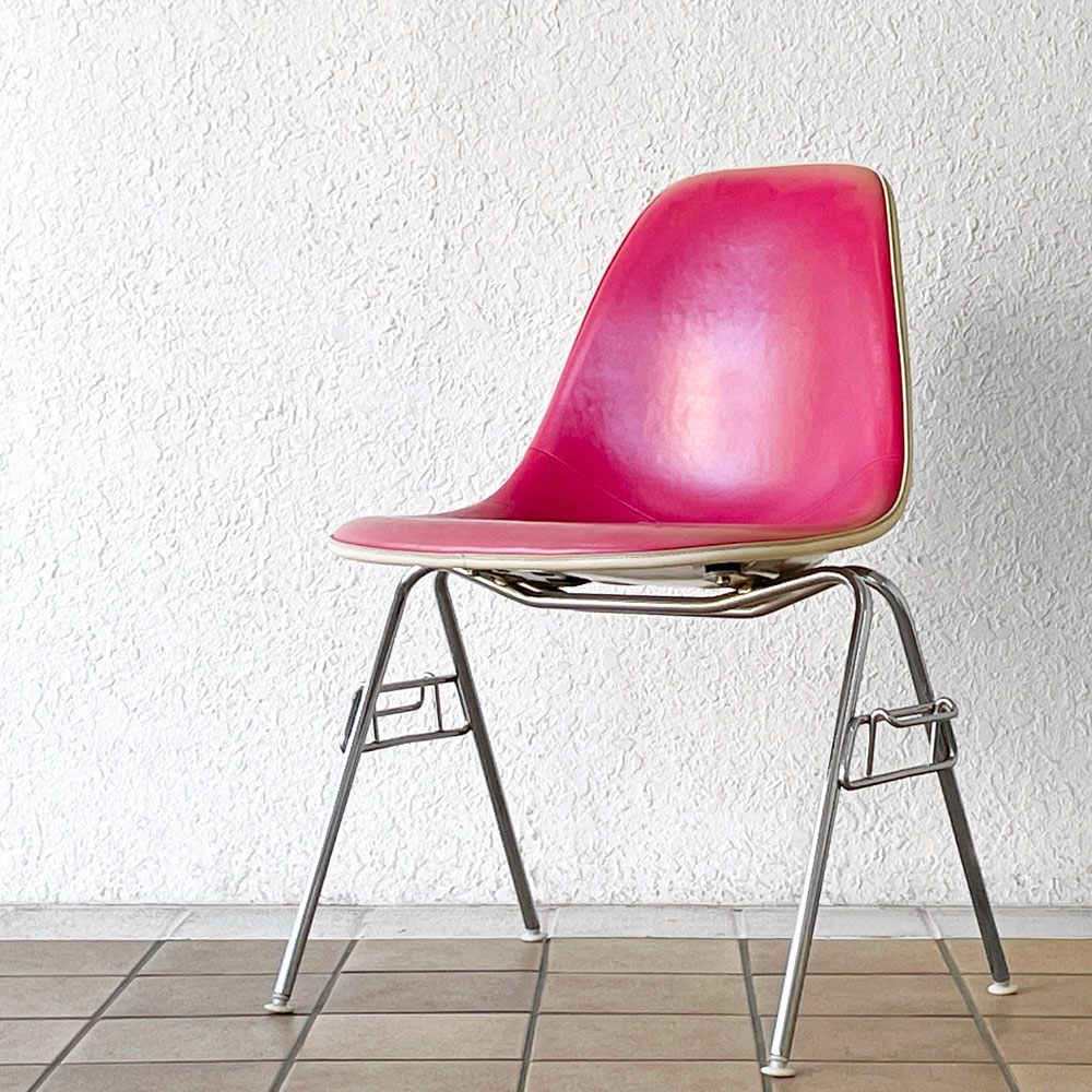 ハーマンミラー Herman Miller サイドシェルチェア サード 3rd ビンテージ PVCレザー FRP製 スタッキングベース イームズ B ◇