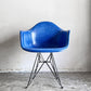 ハーマンミラー Herman Miller アームシェルチェア 現行FRP製 ウルトラマリンブルー エッフェルベース C&R イームズ ミッドセンチュリー ■