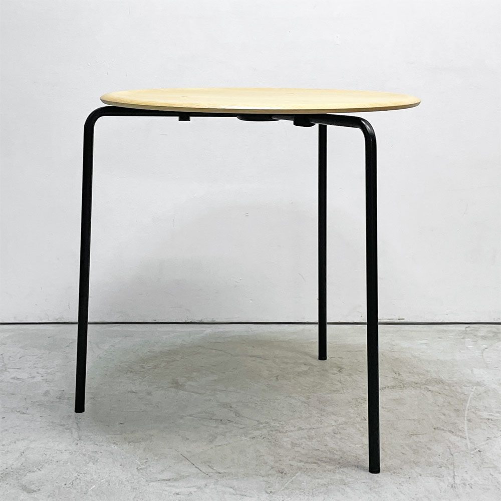 エンゲルブレヒト Engelbrechts ケヴィ KEVI 2010 ダイニングテーブル オーク材 プライウッド カフェテーブル 70cm 3本脚 ヨルゲン・ラスムッセン デンマーク 未使用品 B ●