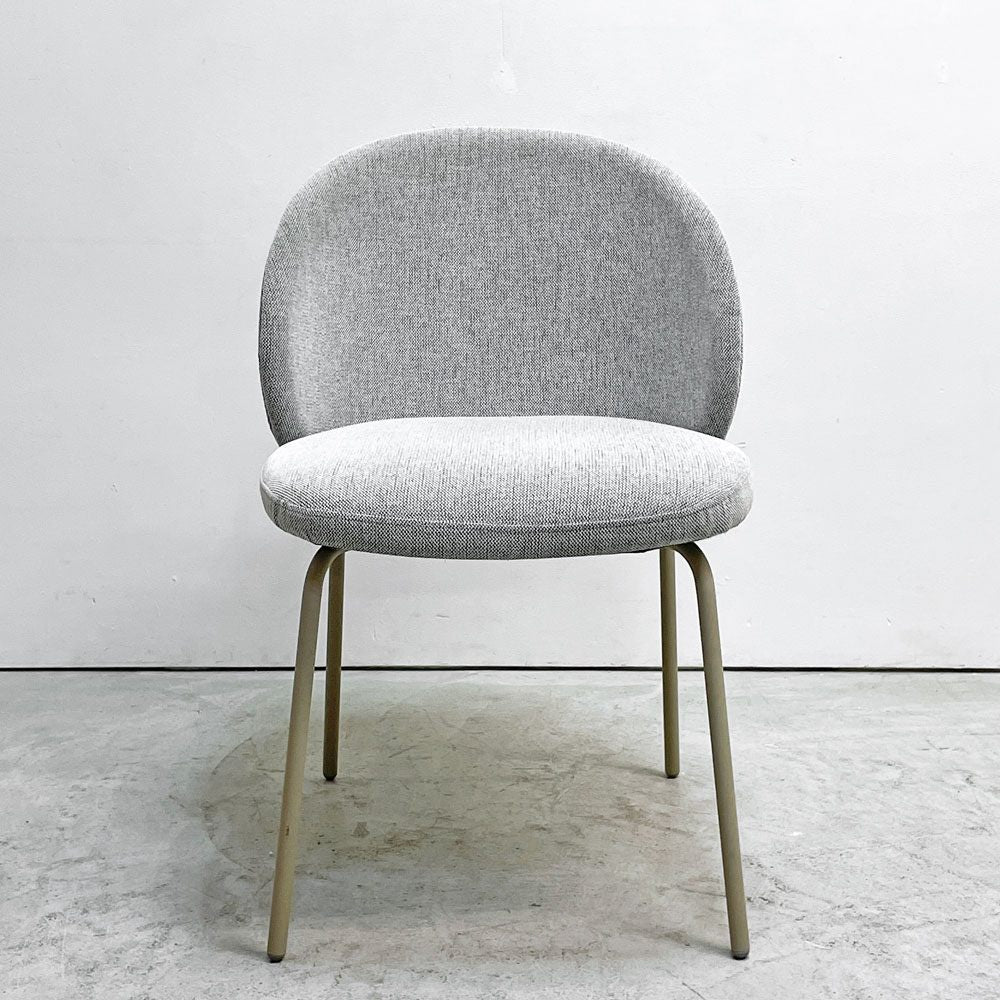 ボーコンセプト BoConcept プリンストン Princeton ダイニングチェア ライトグレー ファブリック メタル脚 マットアッシュグレーラッカー仕上げ A ●