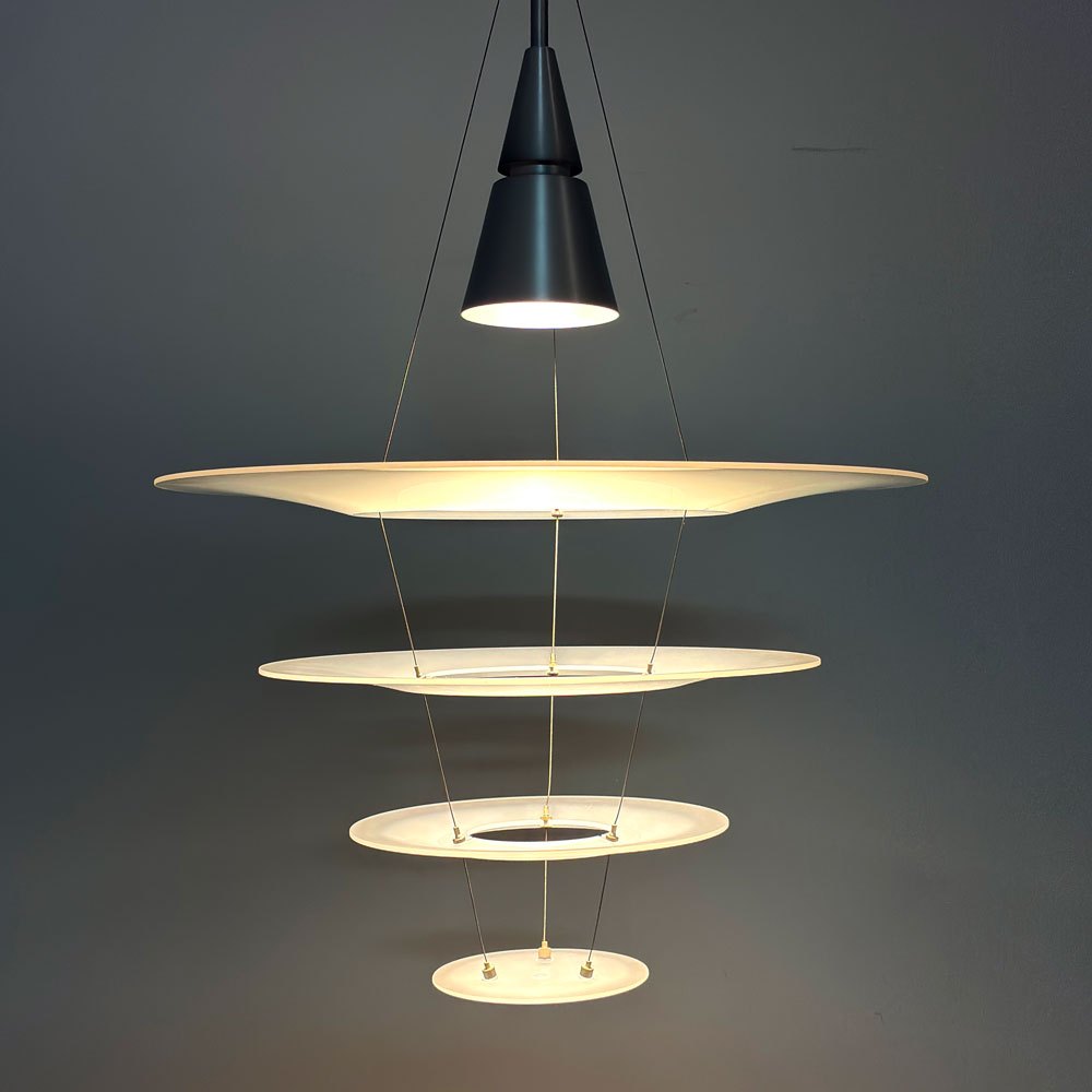 ルイスポールセン louis poulsen エニグマ Enigma 425 ペンダントライト ホワイト 内山章一 デンマーク 北欧照明 定価￥130,900- ●