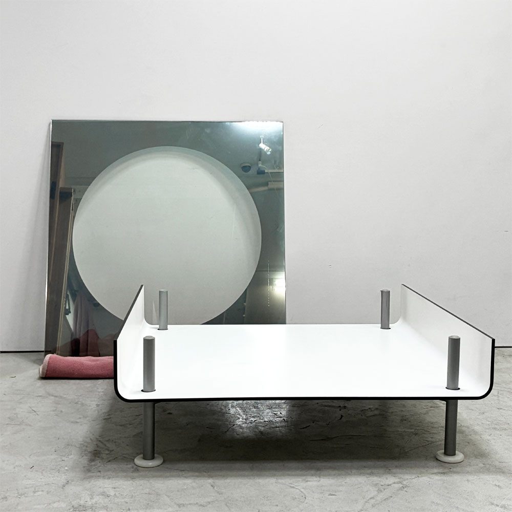 イデー IDEE トーキョー ローテーブル TOKYO Low Table ガラストップ モダン スチール プライウッド ホワイト クラウディオ・コルッチ ビンテージ ●