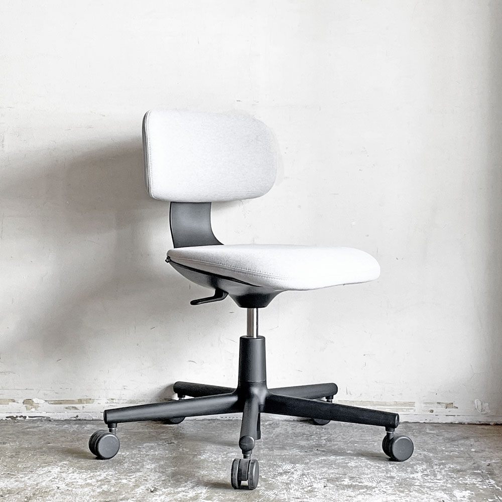 ヴィトラ vitra ルーキー Rookie デスクチェア キャスターチェア コンスタンチン・グルチッチ グレー系ファブリック 定価￥66,000- ■