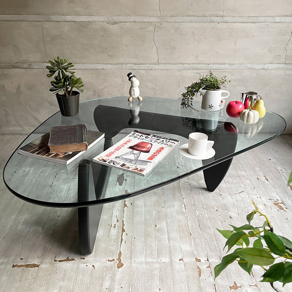 ヴィトラ vitra コーヒーテーブル Coffee Table イサムノグチ Isamu Noguchi ガラス天板 ブラックアッシュフレーム ミッドセンチュリー 名作 定価 ￥377,300- ♪