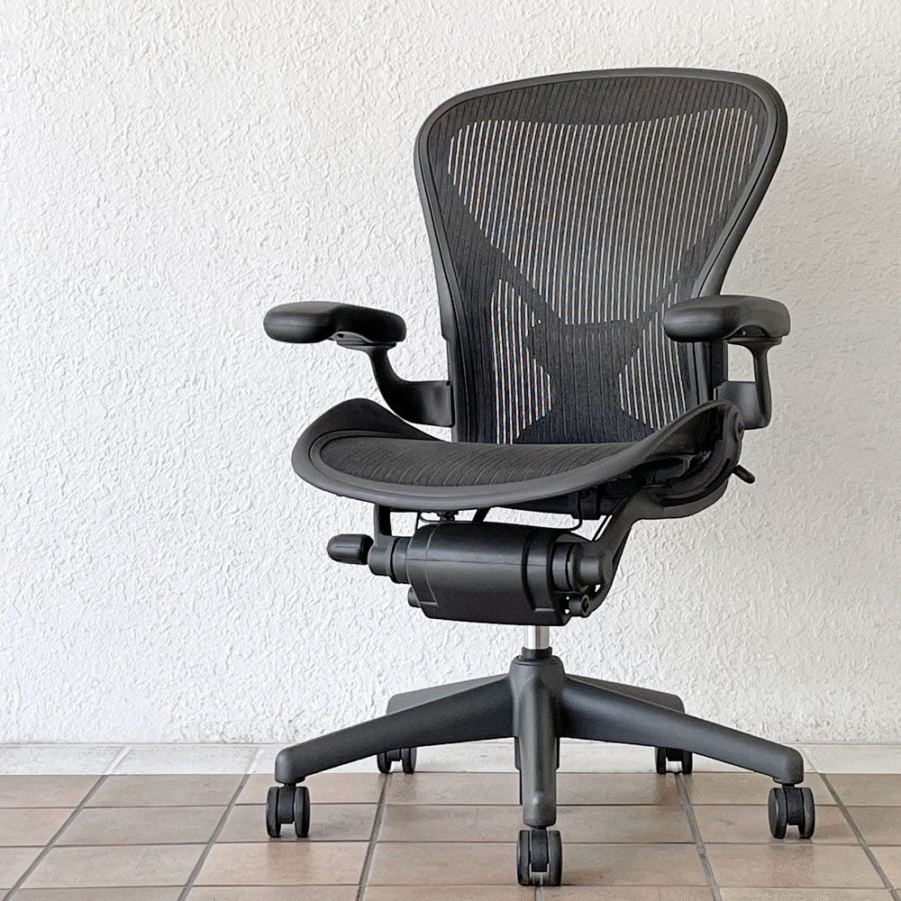 ハーマンミラー Herman Miller アーロンチェア スタンダード Bサイズ ポスチャーフィット グラファイトベース デスクチェア ビル・スタンフ＆ドン・チャドウィック ◇