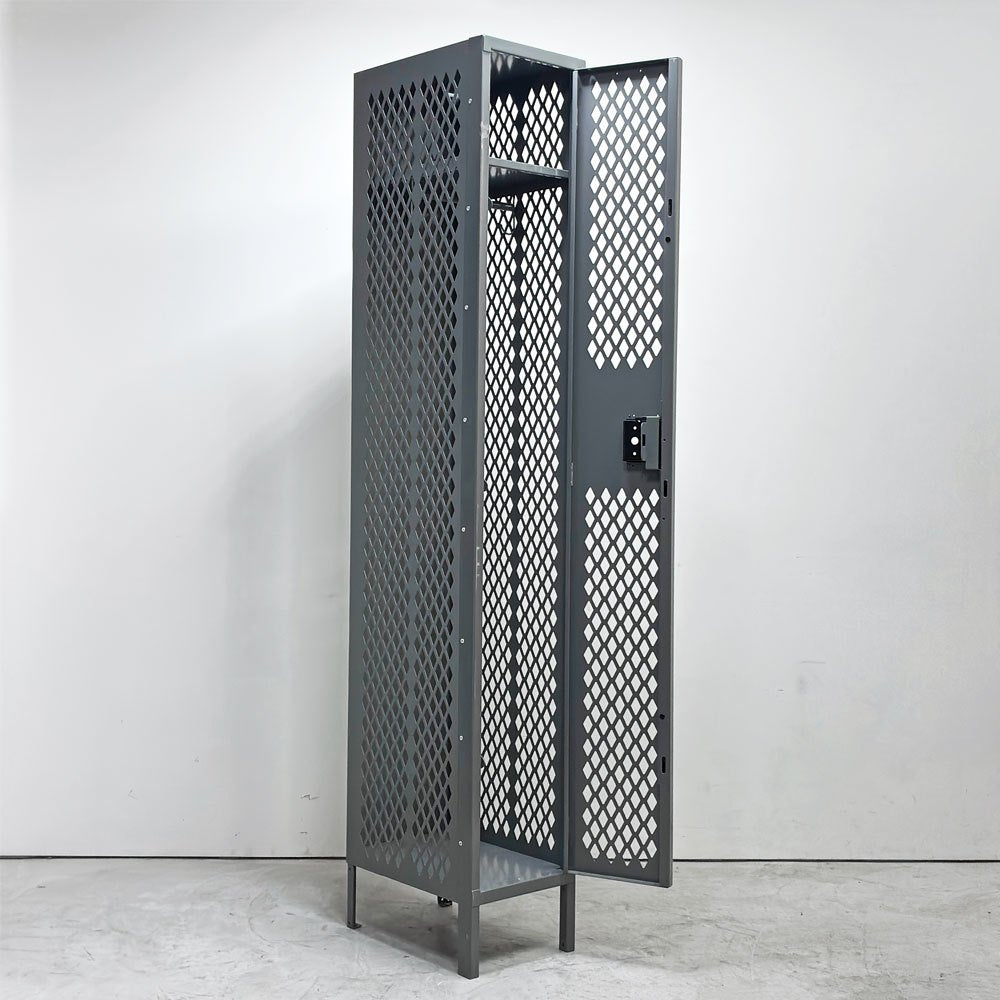 ULINE社 Ventilated Single Tier Lockers スチール製メッシュ ロッカー ティアロッカー 1人用 US ガレージ インダストリアルデザイン ●