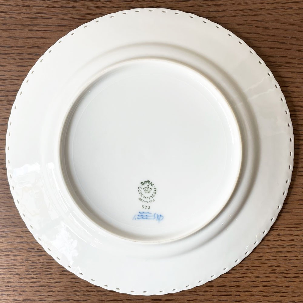 ロイヤルコペンハーゲン ROYAL COPENHAGEN ブルーフルーテッド フルレース プレート デンマーク 北欧食器 A ★