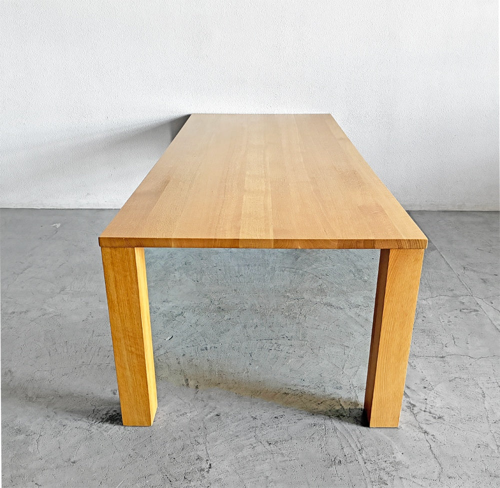 飛騨産業 HIDA クレセント 侭 ジン ダイニングテーブル ホワイトオーク無垢材 角ストレート脚 W220cm 参考定価￥321,200-