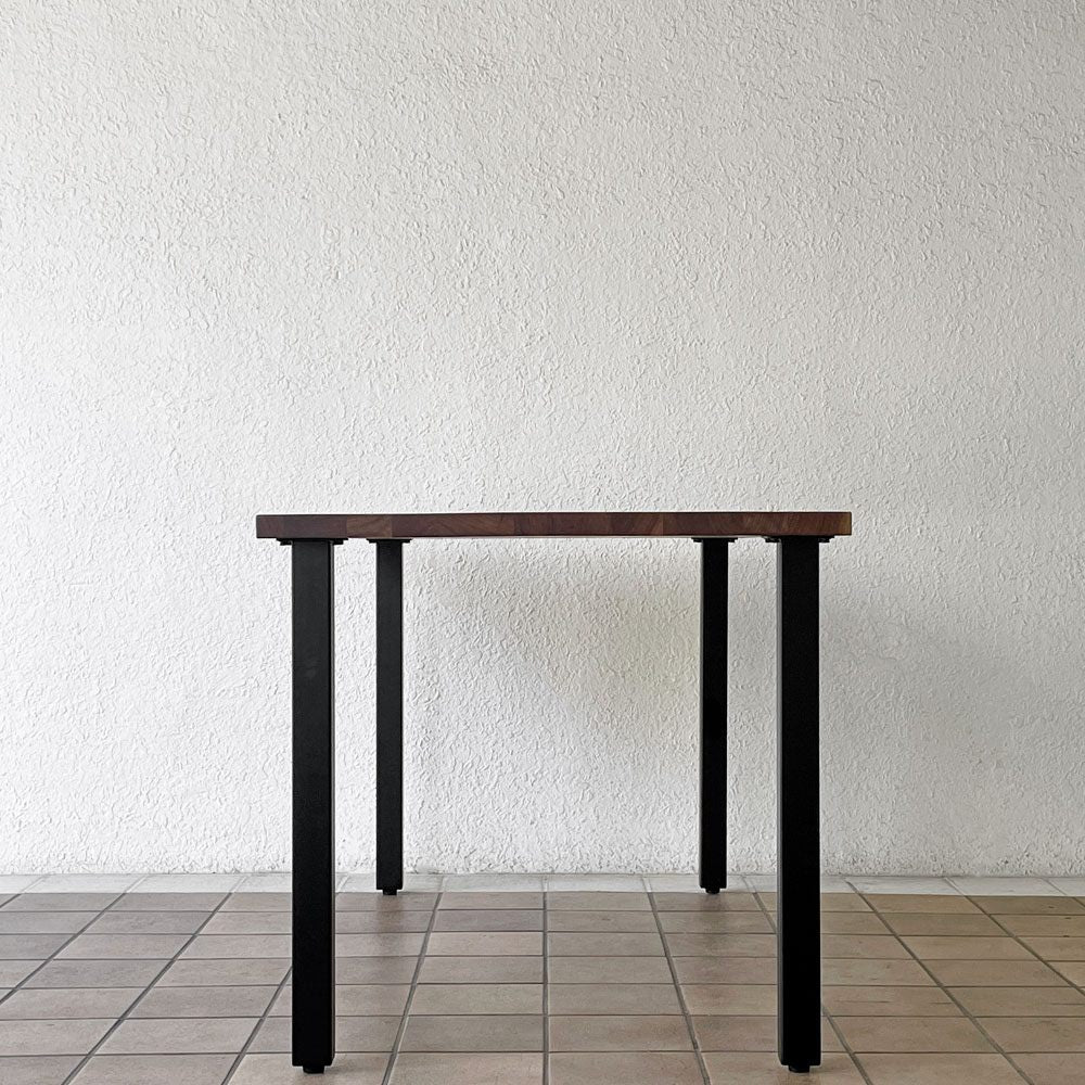 かなでもの KANADEMONO ザ・テーブル THE TABLE デスク W140xD74.5cm ウォールナット スクエアバー脚 配線孔オプション スリット ◇
