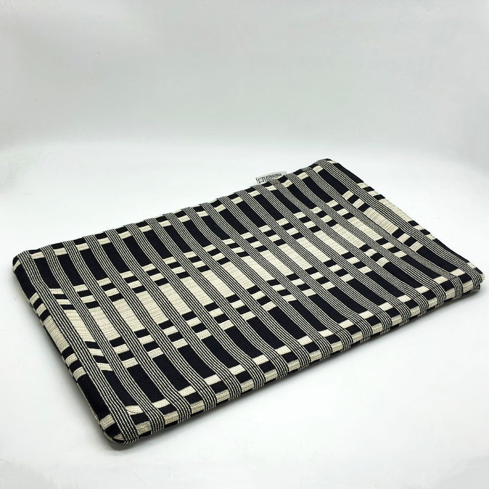 ヨハンナ グリクセン Johanna Gullichsen ラップトップスリーブ Laptop Sleeve ケース テキスタイル フィンランド ●