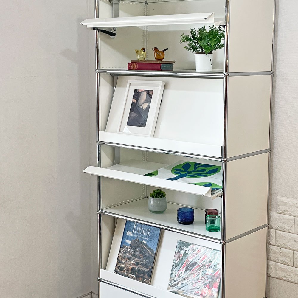 ユーエスエムハラー USMハラー USM Haller モジュラーファニチャー キャビネット シェルフ 1列5段 マガジンラック×4 ドロップダウンドア×1 脚付 ピュアホワイト 廃番仕様 ◎