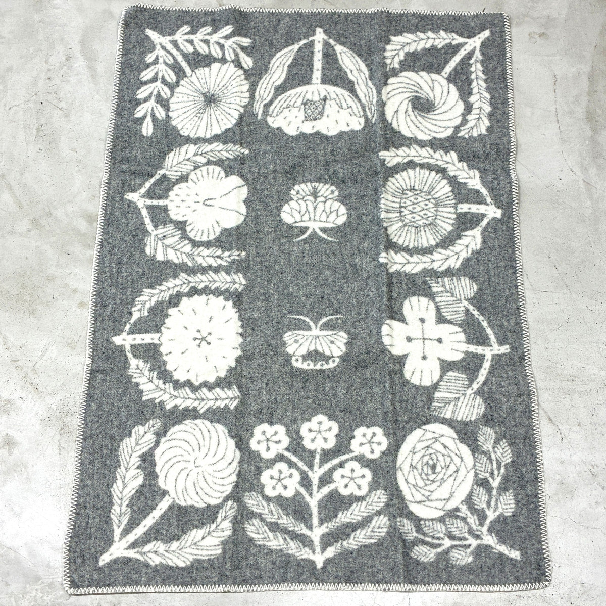 ラプアンカンクリ LAPUAN KANKURIT × 鹿児島睦 ヴィリクッカ VILLIKUKKA ウールブランケット グレー 90×130cm 未使用品 ◎