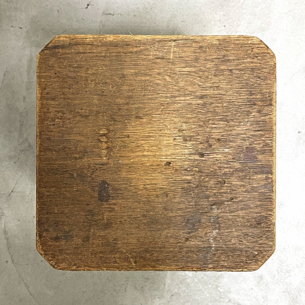 ジャパンビンテージ Japan Vintage スツール 図工椅子 角椅子 花台 ディスプレイスタンド 無垢材 木味 古家具 ●