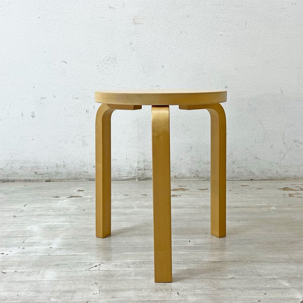 アルテック Artek スツール60 Stool60 バーチ材 ナチュラルラッカー 3本脚 アルヴァ・アアルト フィンランド ●