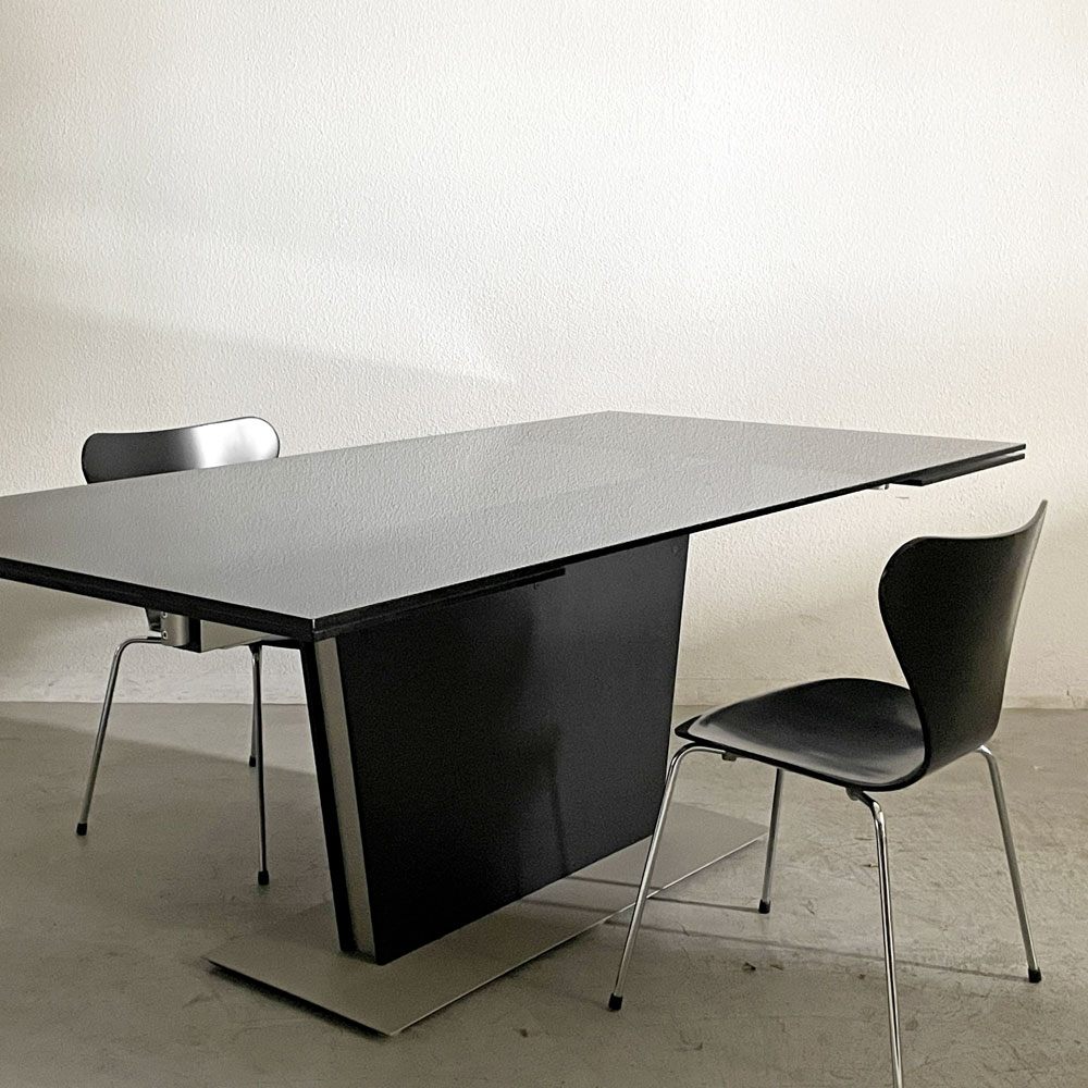 ボーコンセプト Boconcept モンツァ Monza ダイニングテーブル ガラス天板 エクステンション W190～280cm スモークガラス モノトーン 〓