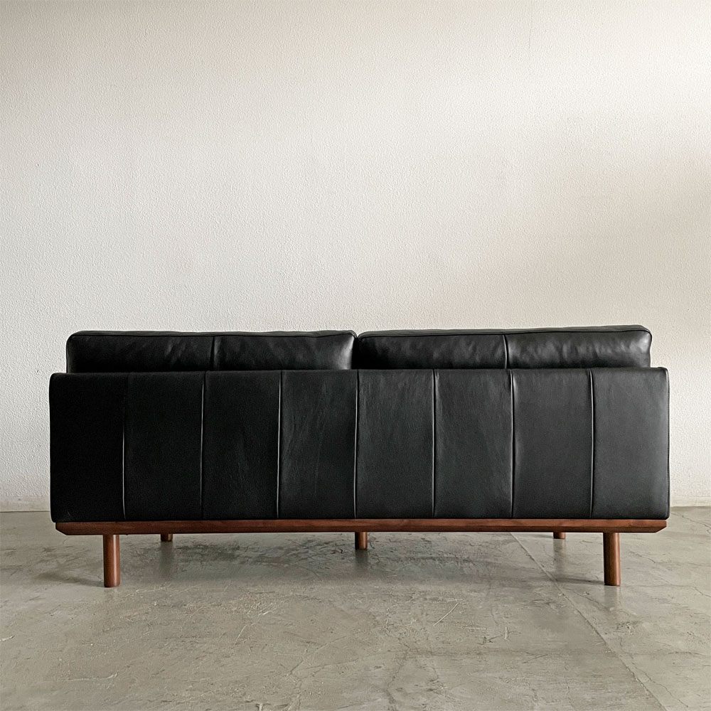 アクタス ACTUS ファイブバイファイブ five by five フラッド FLAD 2.5シーターソファ W180cm 本革 ブラックレザー ウォールナット材 松岡智之 サイドピロー付 合計定価￥316,800- 〓