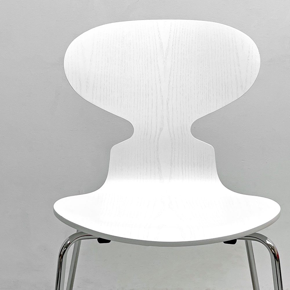フリッツハンセン Fritz Hansen アントチェア 4本脚 カラード アッシュ ホワイト アルネ・ヤコブセン 北欧家具 ●