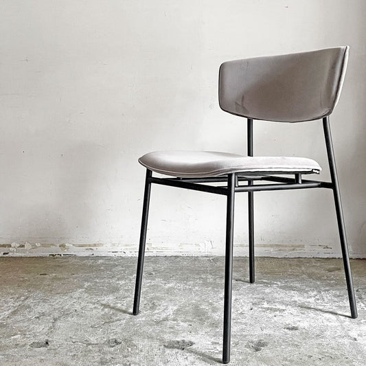 カリガリス Calligaris フィフティーズ FIFTIES ダイニングチェア サンドカラー×マットブラック ファブリック ベルベット スチール脚 モダンデザイン イタリア A ■
